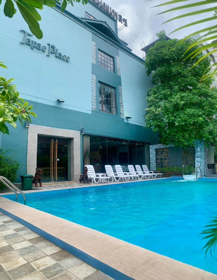 Thapaeplacehotel Chiang Mai Eksteriør billede