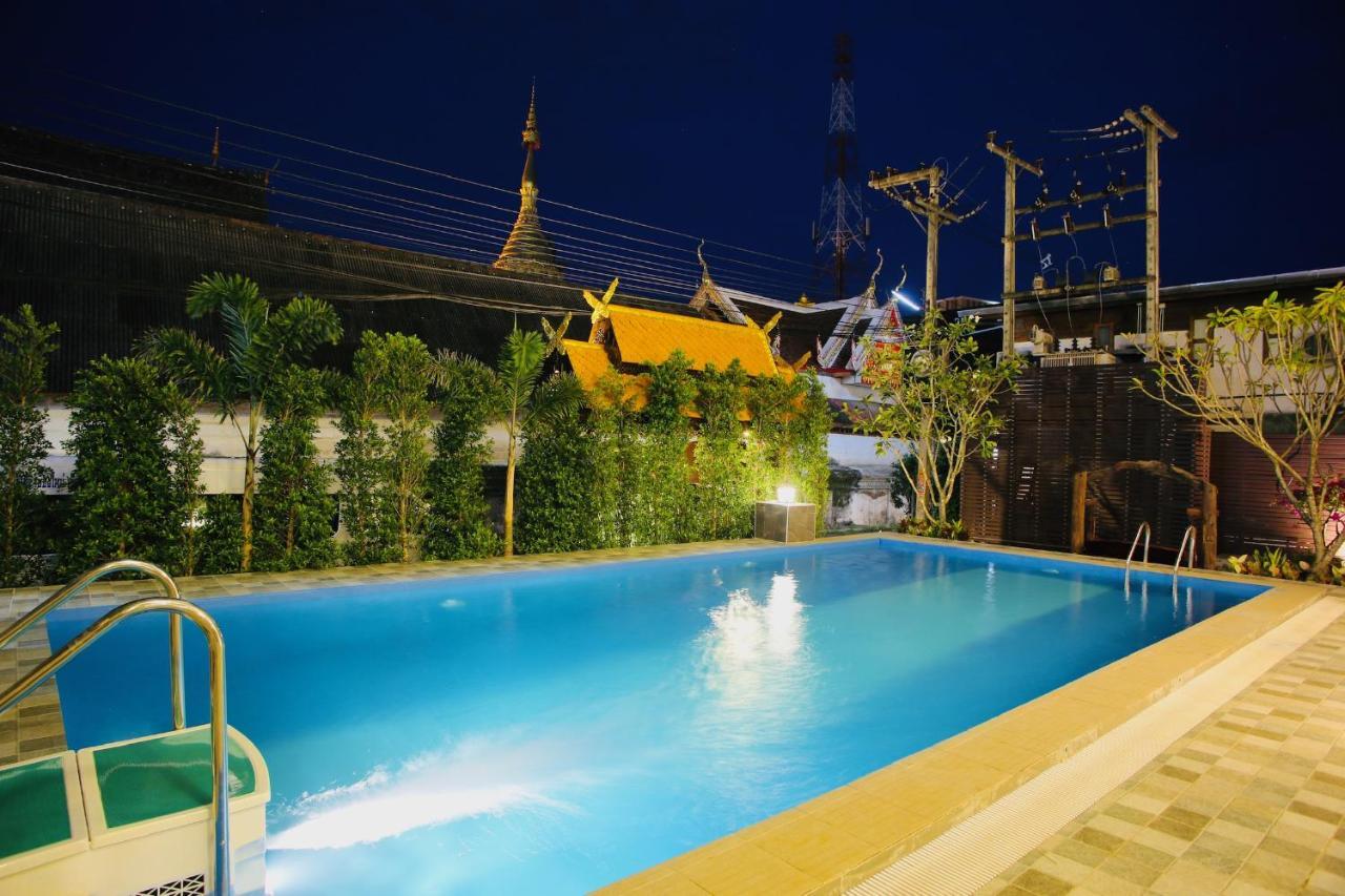 Thapaeplacehotel Chiang Mai Eksteriør billede