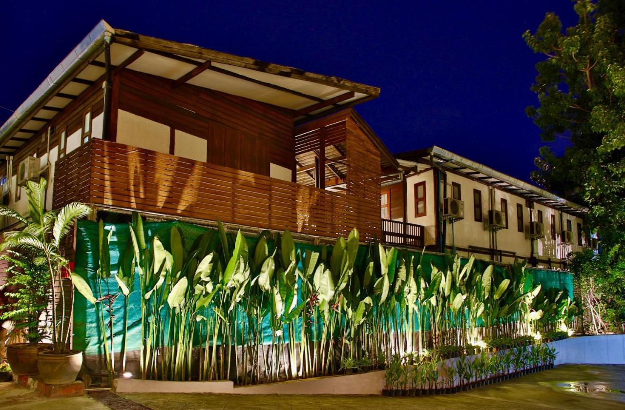 Thapaeplacehotel Chiang Mai Eksteriør billede